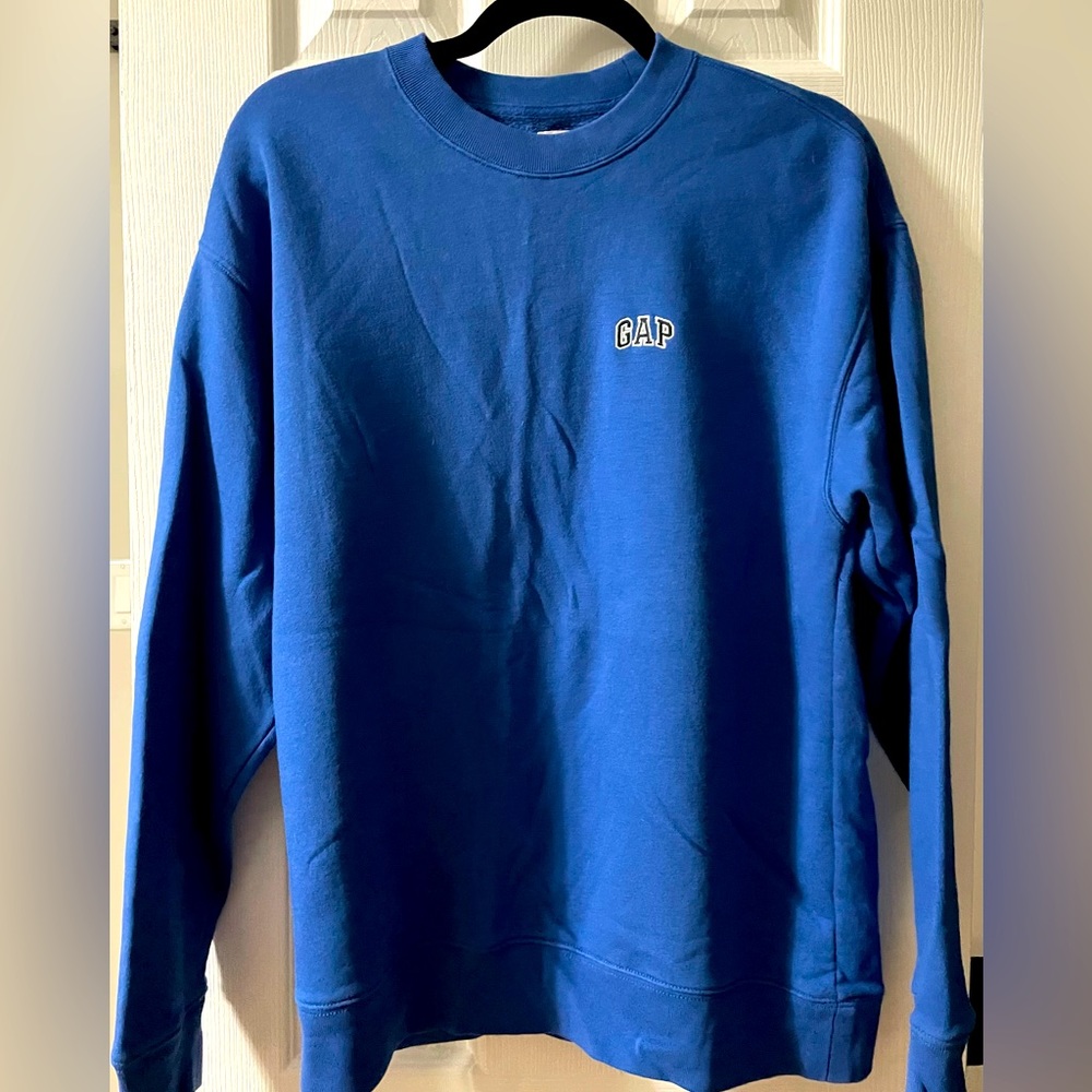GAP crewneck sweatshirt- Boy’s Size Small, Blue